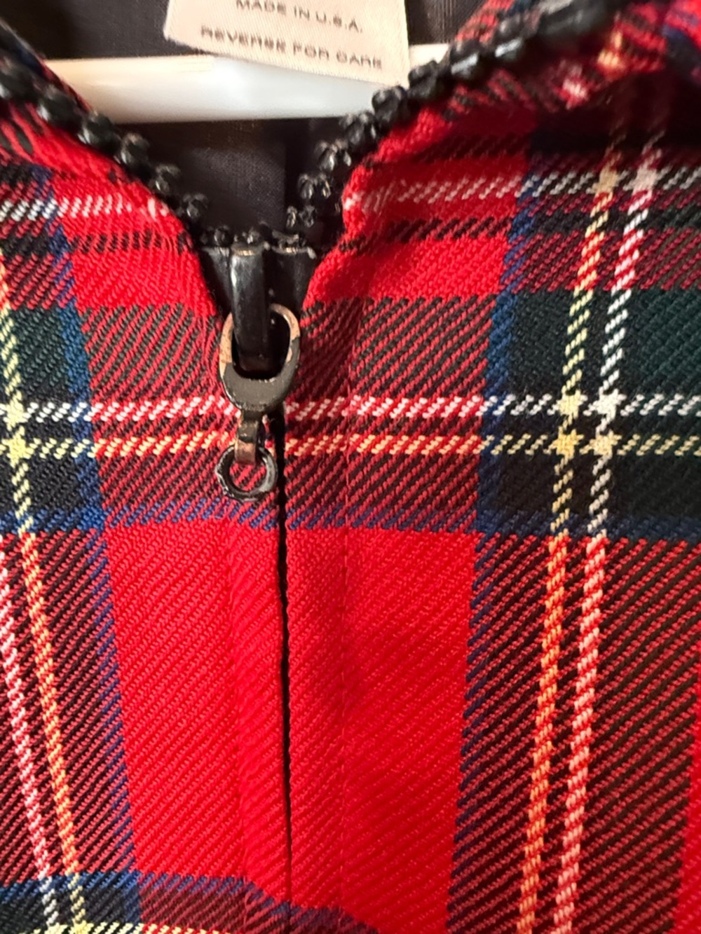 % Pendleton Women’s Plaid Zip-front Jacket (M) - Picture 4 of 7